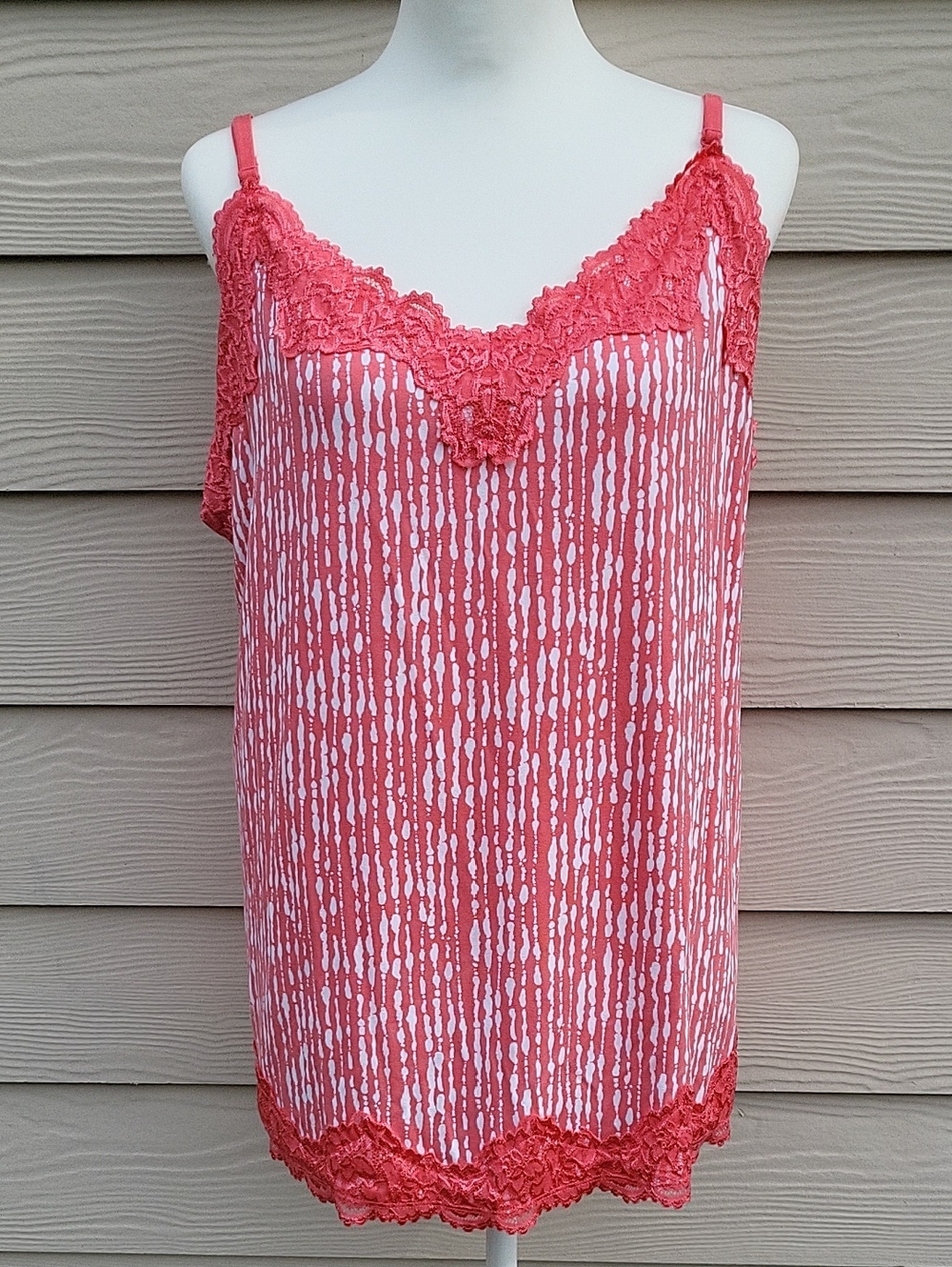 Lane Bryant Coral Lace Trim Cami Tank Top Women's Size 22/24 Sleeveless